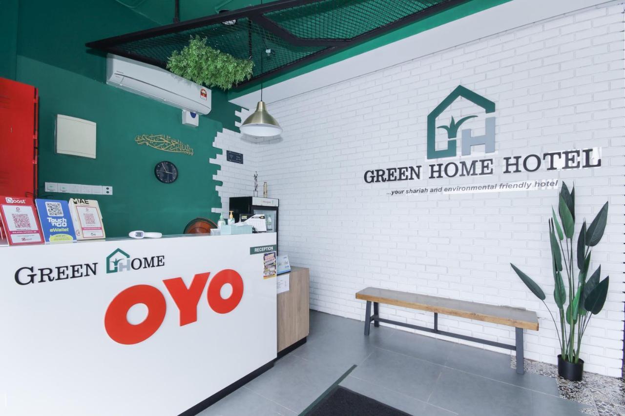 Oyo 90399 Green Home Hotel Syariah Sepang Luaran gambar